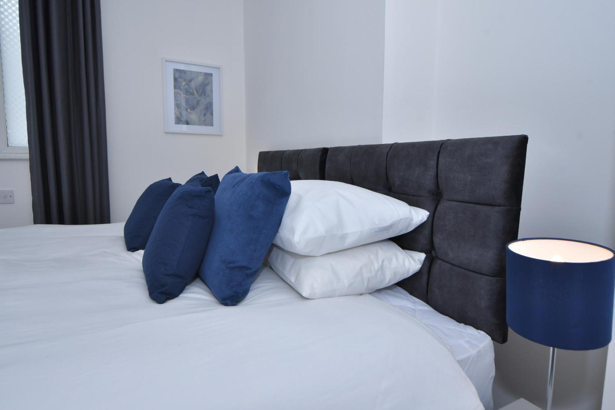 Stay - The Wellington Burton On Trent Phòng bức ảnh