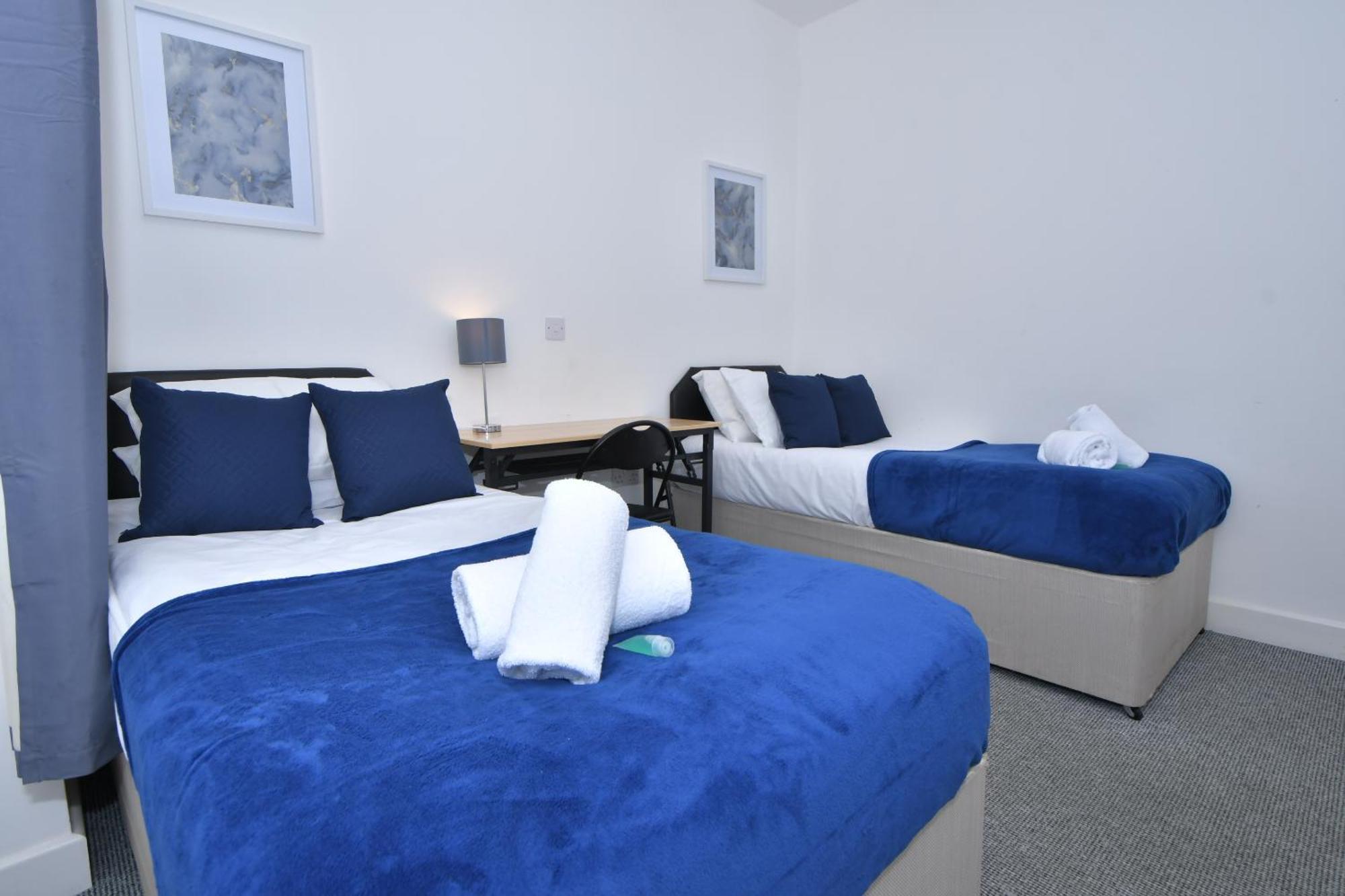 Stay - The Wellington Burton On Trent Phòng bức ảnh